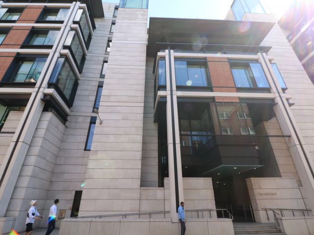 Warwick Court