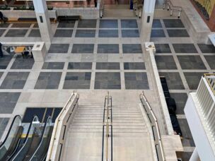 Portland Stone Proves Its Strength at the British Library After 28 Years of Heavy Footfall